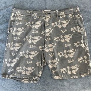 Great pair of Penguin Men’s Shorts
